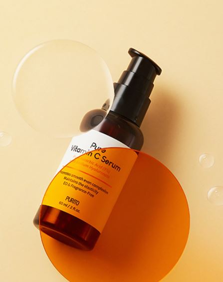 Eine Serum der Marke Purito mit Vitamin C